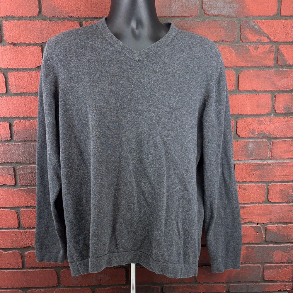 Chatham‎ Road Woman's Large Grey Sweatshirt V-Neck